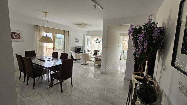 3-bedroom apartment in Paphos № 154000: https://dom.com.cy/en/catalog/sale/154000/ (dom.com.cy)