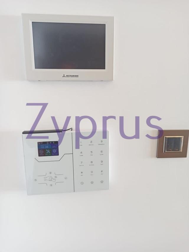 3 Bedroom Penthouse For Sale: https://www.zyprus.com/property/39373/3-bedrooms-apartment-penthouse-in-molos-limassol (www.zyprus.com)