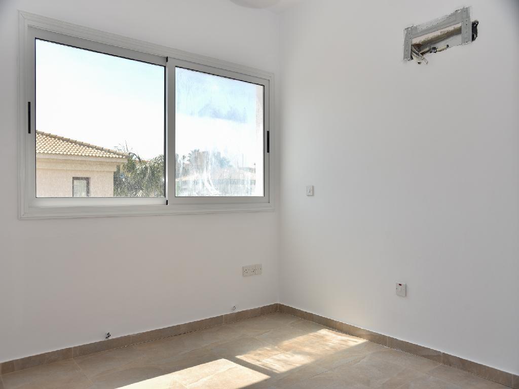 3 Bedroom Detached House For Sale: https://www.zyprus.com/property/39395/3-bedrooms-house-detached-house-in-kapparis-paralimni-famagusta (www.zyprus.com)