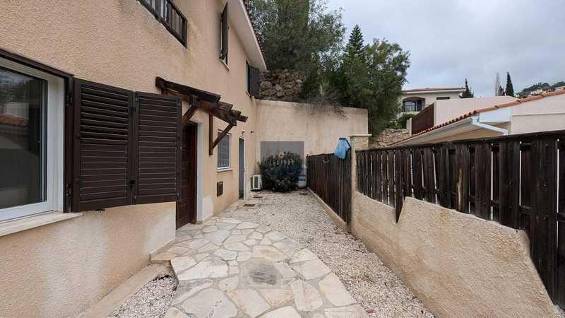 3-bedroom detached house for sale: https://www.bazaraki.com/adv/5791318_3-bedroom-detached-house-for-sale (www.bazaraki.com)