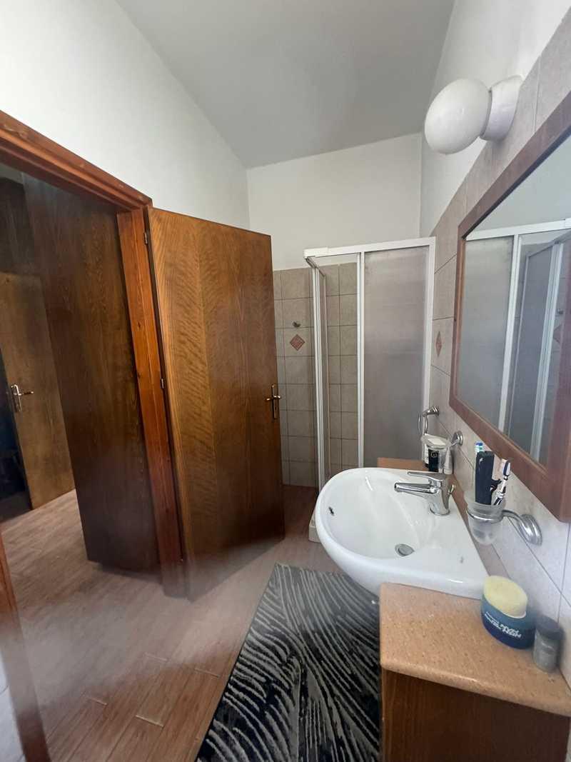 5-bedroom detached house for sale: https://www.bazaraki.com/adv/5789290_5-bedroom-detached-house-for-sale (www.bazaraki.com)