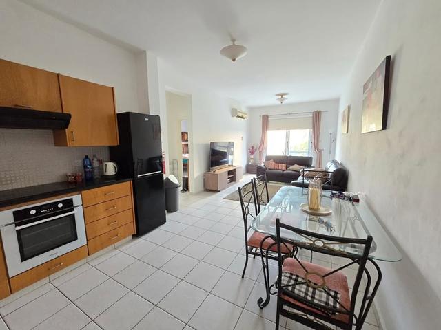 2 Beds 1 Bath Apartment/condo: https://www.facebook.com/marketplace/item/681639461328966 (www.facebook.com)