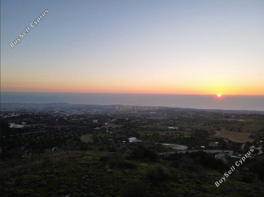 4,348 SQM Residential Land for sale in Tsada, Paphos: https://www.buysellcyprus.com/property-for-sale/paphos/tsada/land-for-sale-tsada-paphos-1792723.html (www.buysellcyprus.com)