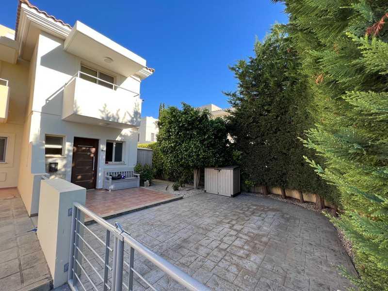 2-bedroom maisonette for sale: https://www.bazaraki.com/adv/5791398_2-bedroom-maisonette-for-sale (www.bazaraki.com)