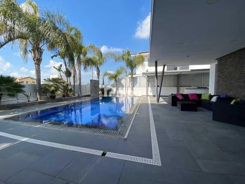  5-bedroom detached house to rent: https://www.bazaraki.com/adv/5789063_5-bedroom-detached-house-to-rent (www.bazaraki.com)