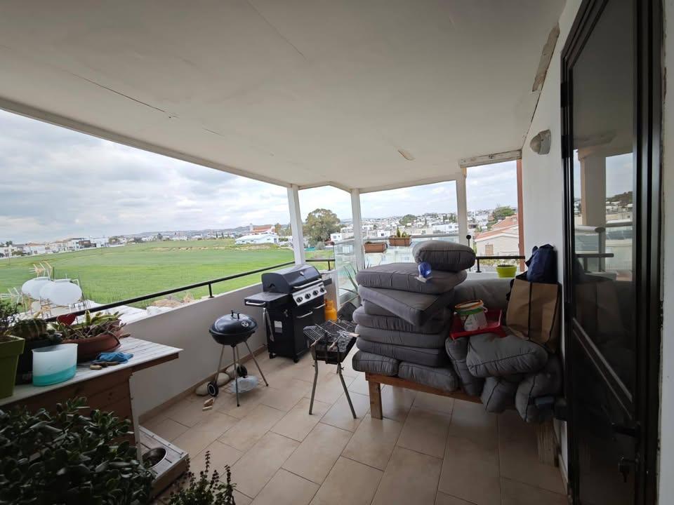 3 Bedroom Penthouse: https://www.facebook.com/marketplace/item/9767873843293947 (www.facebook.com)
