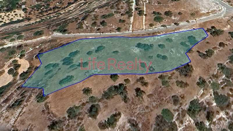 Residential land 5867 m²: https://www.bazaraki.com/adv/5786709_residential-land-5867-m2 (www.bazaraki.com)