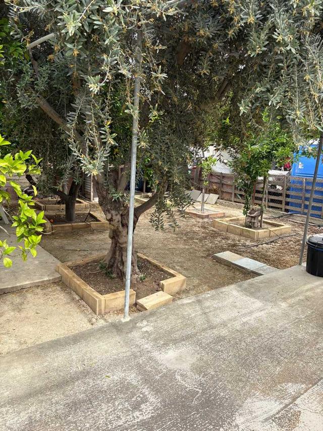2-bedroom detached house for sale: https://www.bazaraki.com/adv/5793823_2-bedroom-detached-house-for-sale (www.bazaraki.com)