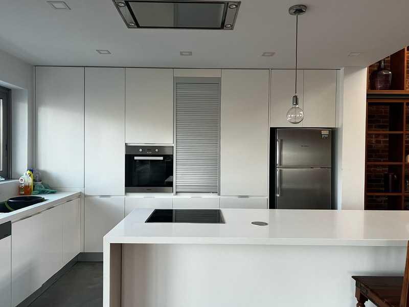 3-bedroom penthouse to rent: https://www.bazaraki.com/adv/5787125_3-bedroom-penthouse-to-rent (www.bazaraki.com)