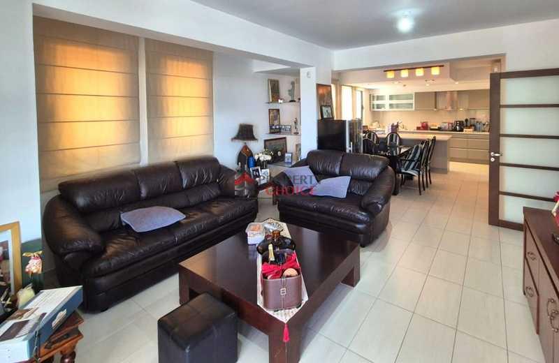 4-bedroom villa for sale: https://www.bazaraki.com/adv/5791407_4-bedroom-villa-for-sale (www.bazaraki.com)