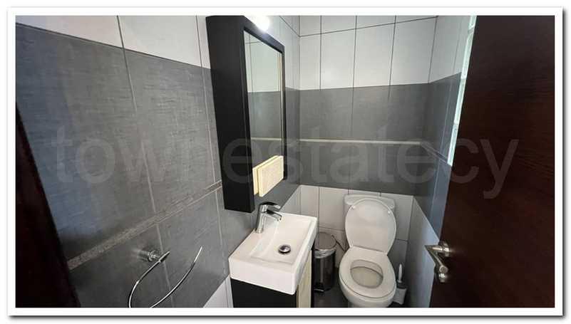 3-bedroom apartment to rent: https://www.bazaraki.com/adv/5792814_3-bedroom-apartment-to-rent (www.bazaraki.com)