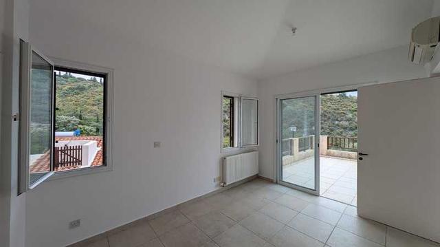 3-bedroom detached house for sale: https://www.bazaraki.com/adv/5798533_3-bedroom-detached-house-for-sale (www.bazaraki.com)