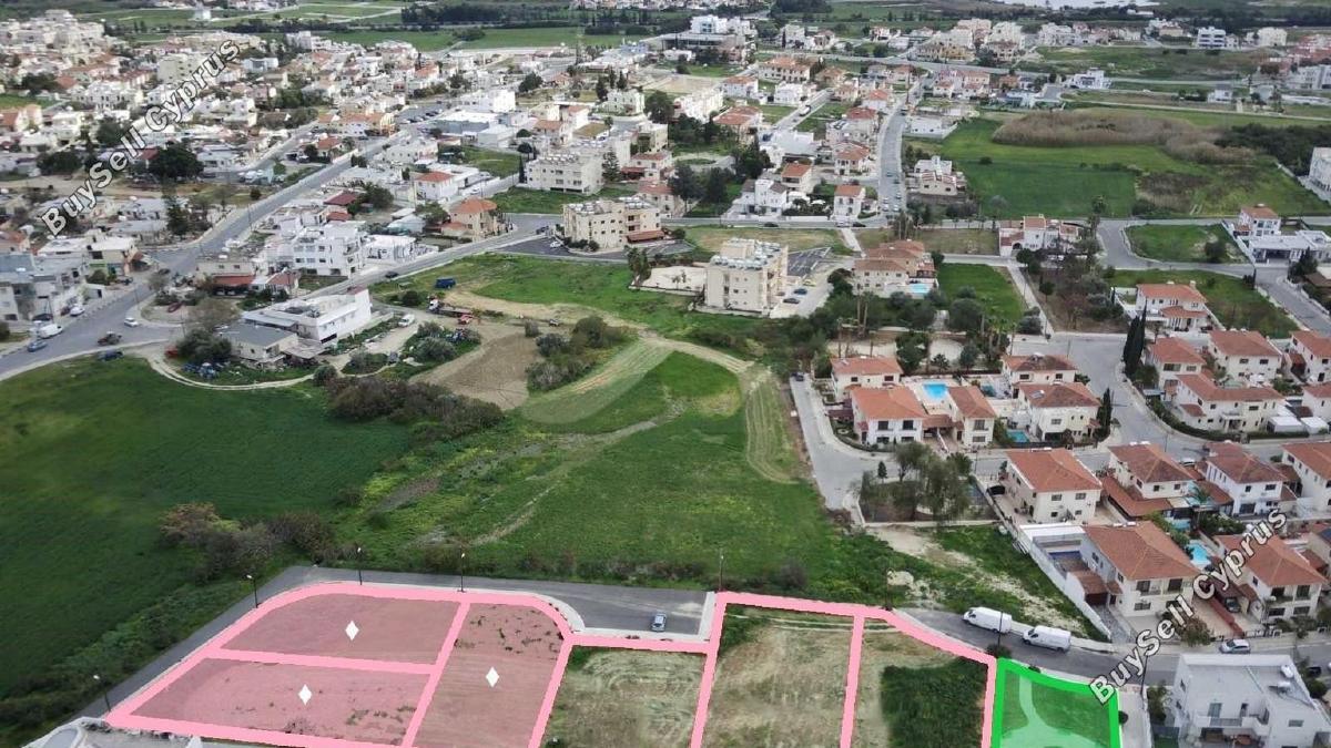 1,734 SQM Residential Plot for sale in Oroklini, Larnaca: https://www.buysellcyprus.com/property-for-sale/larnaca/oroklini/plot-for-sale-oroklini-larnaca-1796714.html (www.buysellcyprus.com)