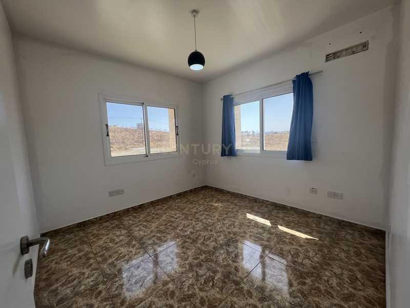 Bungalow in monagroulli, 170 sq.m.: https://www.bazaraki.com/adv/5793280_bungalow-in-monagroulli-170-sq-m (www.bazaraki.com)