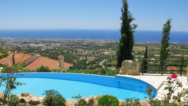 4 bed house for sale in Tsada Pafos: https://www.offer.com.cy/en/4-bed-house-for-sale-in-tsada-pafos/21-816334/ (www.offer.com.cy)