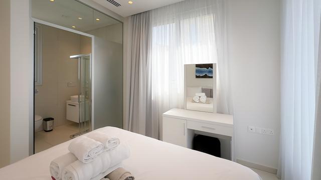 New 4-bedroom villa in Famagusta № 152556: https://dom.com.cy/en/catalog/sale/152556/ (dom.com.cy)