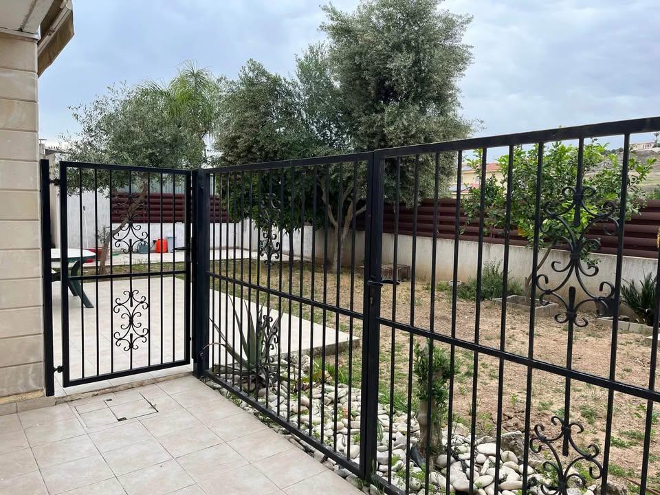 House for sale in Dali Nicosia: https://www.facebook.com/marketplace/item/996706095940838 (www.facebook.com)