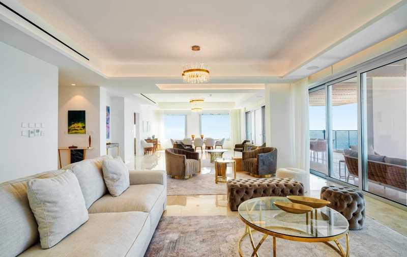 4-bedroom penthouse to rent: https://www.bazaraki.com/adv/5793618_4-bedroom-penthouse-to-rent (www.bazaraki.com)