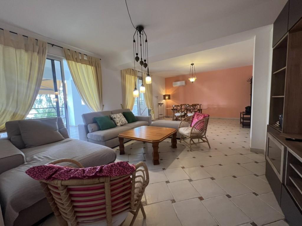 3 Bedroom Flat For Rent: https://www.zyprus.com/property/39350/3-bedrooms-apartment-flat-in-lykavitos-nicosia (www.zyprus.com)