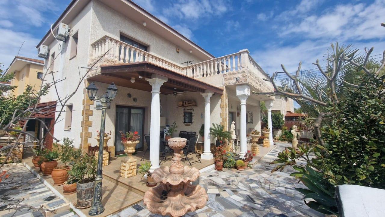 3-bedroom house in Larnaca № 153088: https://dom.com.cy/en/catalog/sale/153088/ (dom.com.cy)