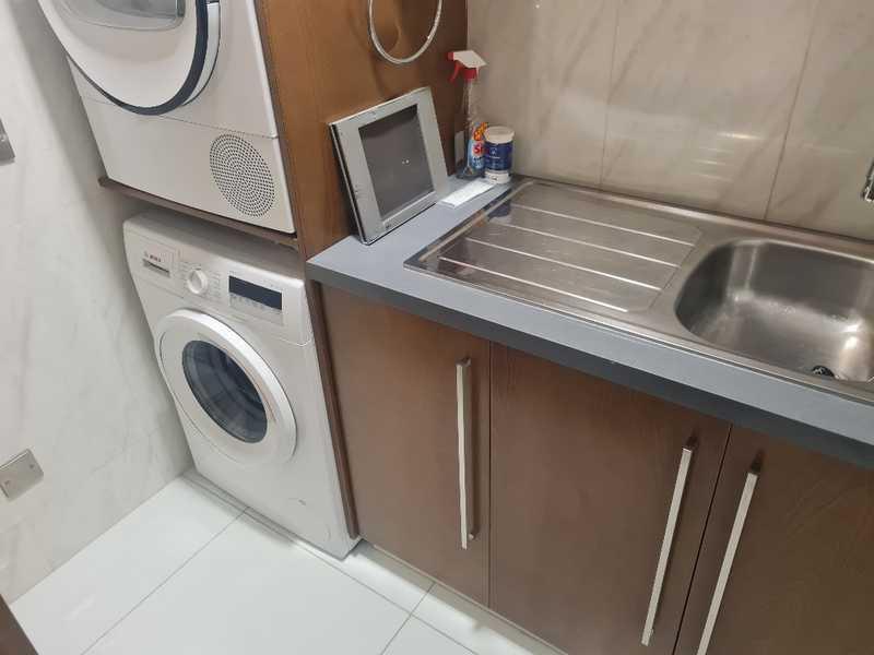 5-bedroom apartment to rent: https://www.bazaraki.com/adv/5795792_5-bedroom-apartment-to-rent (www.bazaraki.com)