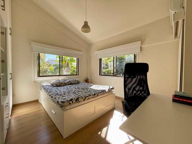 Quiet room in a city center: https://www.bazaraki.com/adv/5798529_quiet-room-in-a-city-center (www.bazaraki.com)