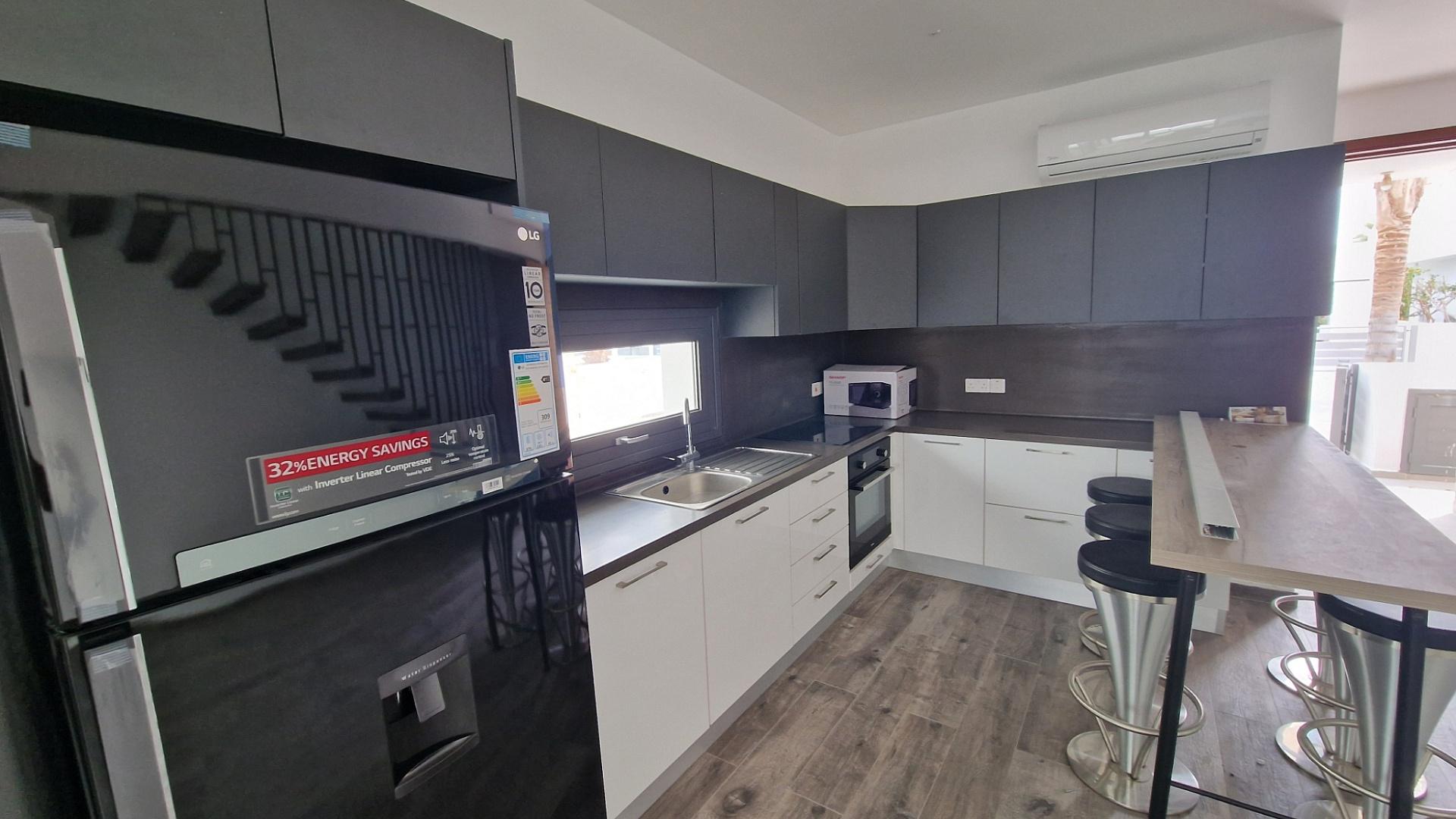 3-bedroom villa in Larnaca №153334: https://dom.com.cy/en/catalog/rent/153334/ (dom.com.cy)