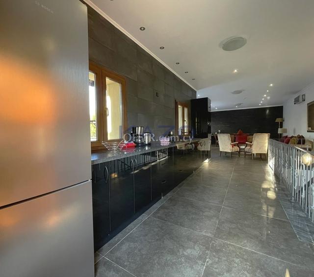 Five-bedroom Villa, Aphrodite Hills Resort, Paphos: https://www.offer.com.cy/en/five-bedroom-villa-aphrodite-hills-resort-paphos/21-781905/ (www.offer.com.cy)