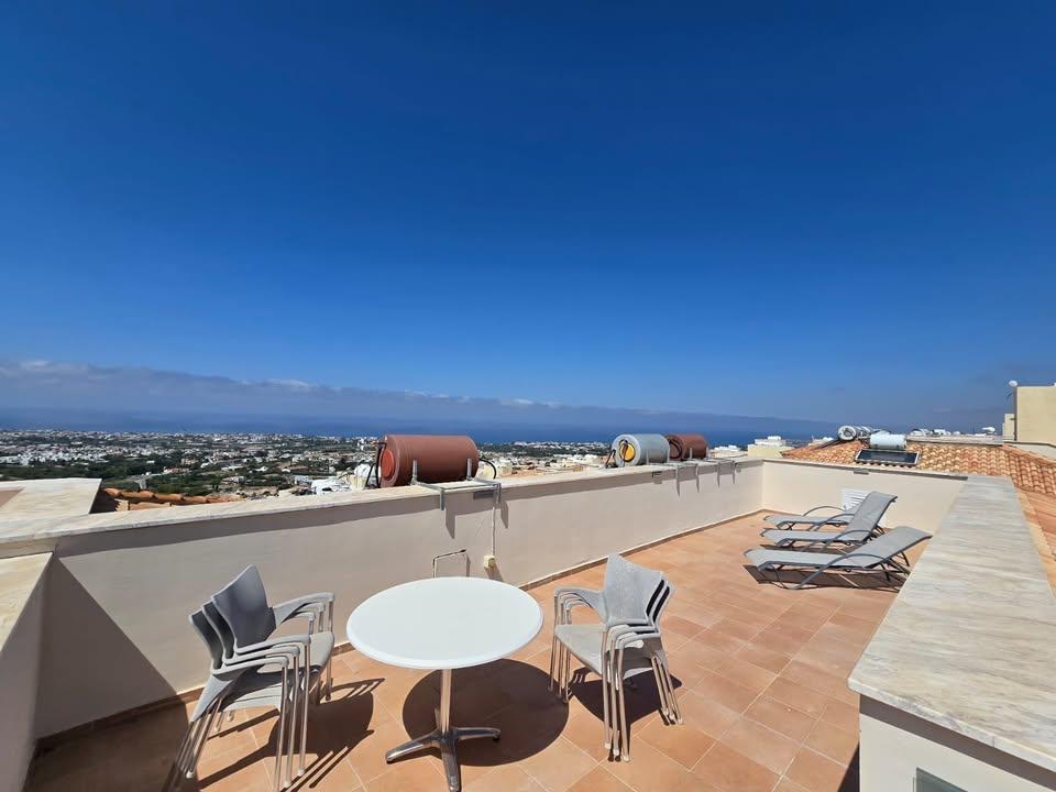 2 Beds 2 Baths Apartment/condo: https://www.facebook.com/marketplace/item/1320141852390869 (www.facebook.com)