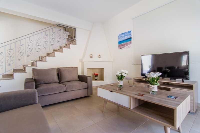 3-bedroom villa for sale: https://www.bazaraki.com/adv/5796616_3-bedroom-villa-for-sale (www.bazaraki.com)