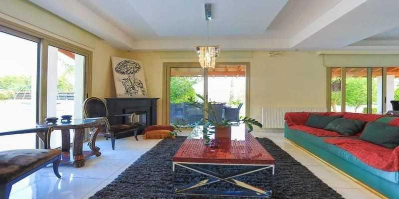 5-bedroom detached house to rent: https://www.bazaraki.com/adv/5795282_5-bedroom-detached-house-to-rent (www.bazaraki.com)