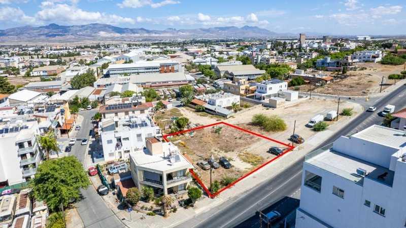 Commercial land 979 m²: https://www.bazaraki.com/adv/5788878_commercial-land-979-m2 (www.bazaraki.com)