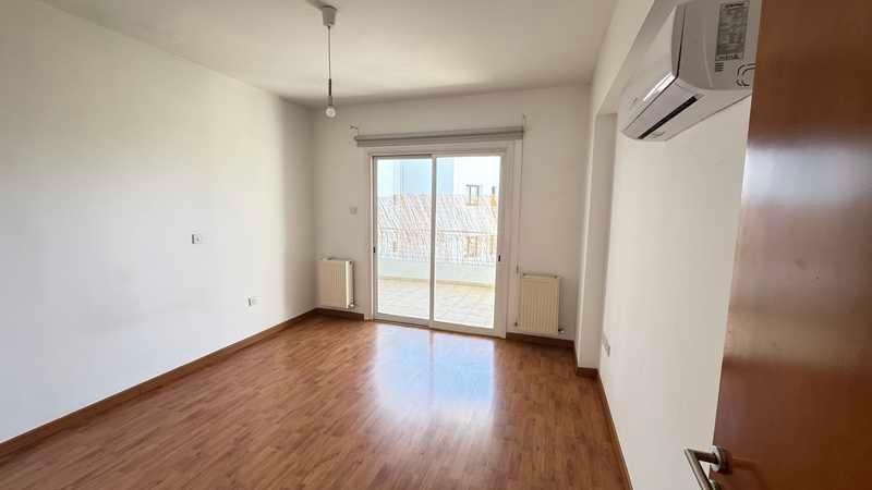 2-bedroom penthouse to rent: https://www.bazaraki.com/adv/5789335_2-bedroom-penthouse-to-rent (www.bazaraki.com)
