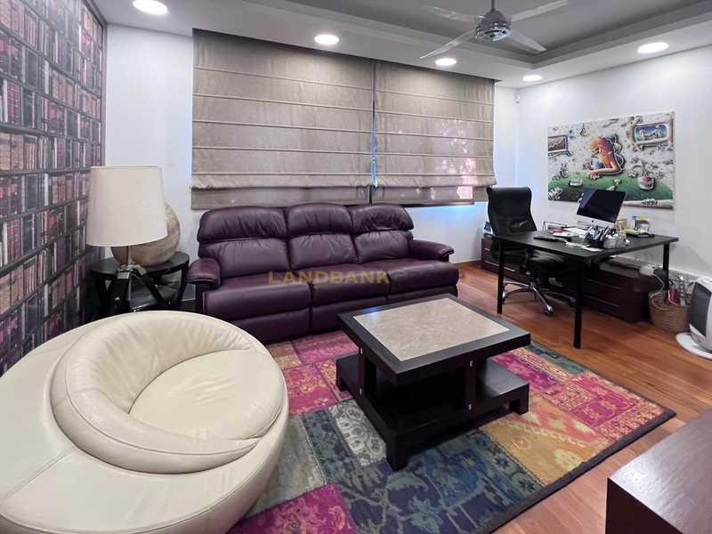 6-bedroom detached house for sale: https://www.bazaraki.com/adv/5795742_6-bedroom-detached-house-for-sale (www.bazaraki.com)