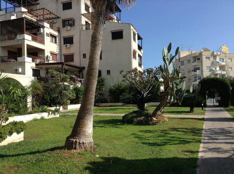 2-bedroom apartment for sale: https://www.bazaraki.com/adv/5787882_2-bedroom-apartment-for-sale (www.bazaraki.com)
