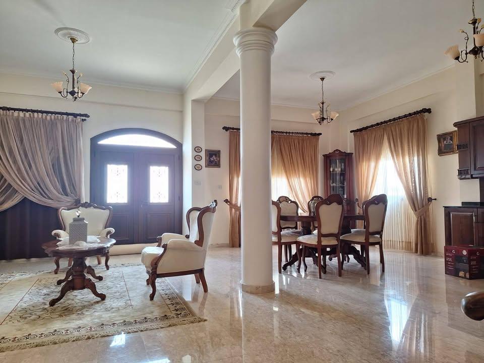 Stunning villa in Oroklini in Prime Cul‑de‑Sac Location 2 mins from the beach: https://www.facebook.com/marketplace/item/693956403015567 (www.facebook.com)