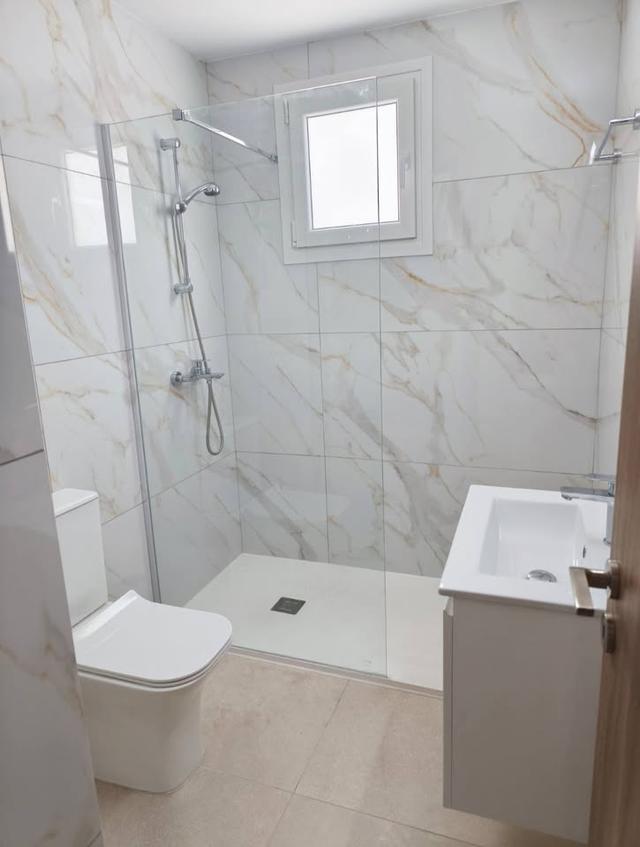 3 Bedroom Semi Detached House (All Bills Included): https://www.facebook.com/marketplace/item/29604228602558433 (www.facebook.com)