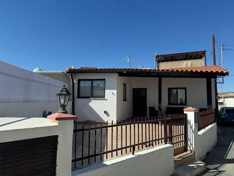 2-bedroom semi-detached to rent: https://www.bazaraki.com/adv/5796478_2-bedroom-semi-detached-to-rent (www.bazaraki.com)
