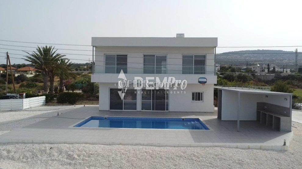Villa For Sale in Peyia - Sea Caves, Paphos - DP4743: https://www.offer.com.cy/en/villa-for-sale-in-peyia-sea-caves-paphos-dp4743/21-813381/ (www.offer.com.cy)