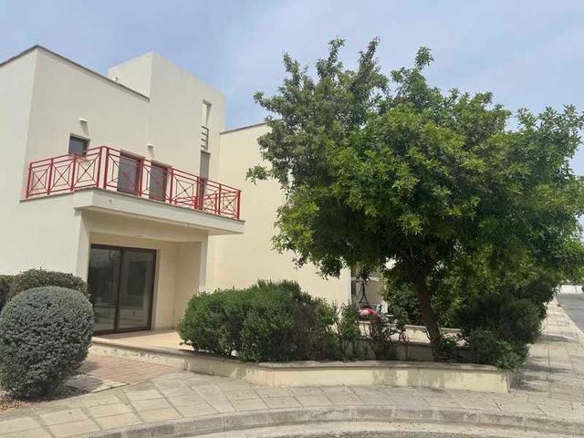3-bedroom maisonette to rent: https://www.bazaraki.com/adv/5794476_3-bedroom-maisonette-to-rent (www.bazaraki.com)
