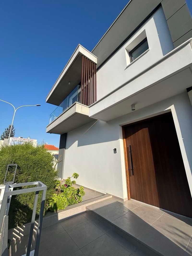 3-bedroom detached house to rent: https://www.bazaraki.com/adv/5799543_3-bedroom-detached-house-to-rent (www.bazaraki.com)