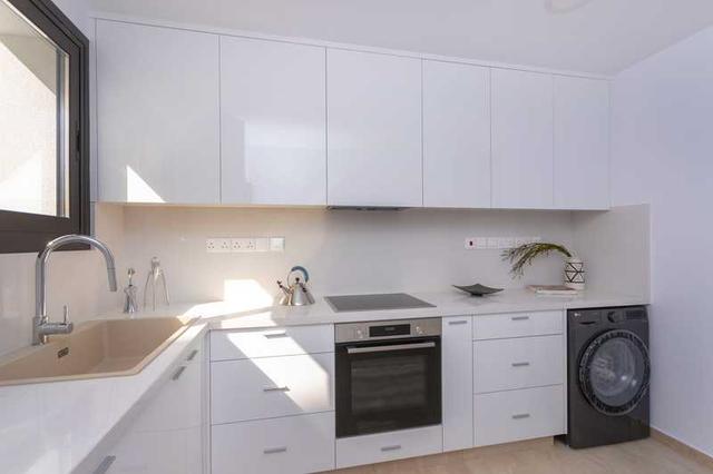 2-bedroom apartment to rent: https://www.bazaraki.com/adv/5788865_2-bedroom-apartment-to-rent (www.bazaraki.com)