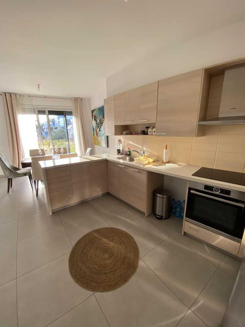 2-bedroom apartment to rent: https://www.bazaraki.com/adv/5797655_2-bedroom-apartment-to-rent (www.bazaraki.com)