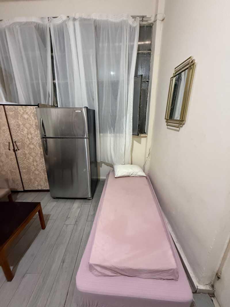 Room: https://www.bazaraki.com/adv/5799576_room-for-rent (www.bazaraki.com)
