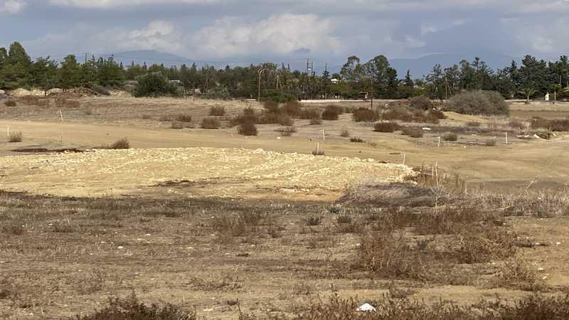 Residential land 521 m²: https://www.bazaraki.com/adv/5793861_residential-land-521-m2 (www.bazaraki.com)