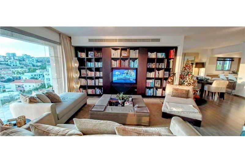 4-bedroom penthouse for sale: https://www.bazaraki.com/adv/5798089_4-bedroom-penthouse-for-sale (www.bazaraki.com)