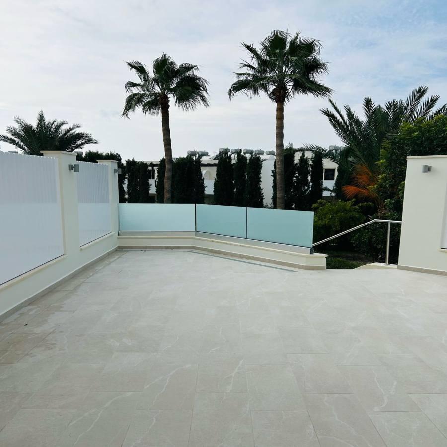 Fully furnished 2 bed townhouse Peyia: https://www.facebook.com/marketplace/item/1537484337207716 (www.facebook.com)