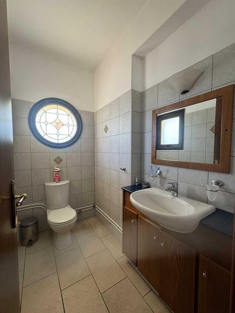 5-bedroom detached house for sale: https://www.bazaraki.com/adv/5789290_5-bedroom-detached-house-for-sale (www.bazaraki.com)
