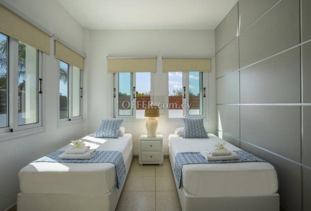 Beautiful Four Bedroom Villa in Agia Triada: https://www.offer.com.cy/en/beautiful-four-bedroom-villa-in-agia-triada/21-816165/ (www.offer.com.cy)