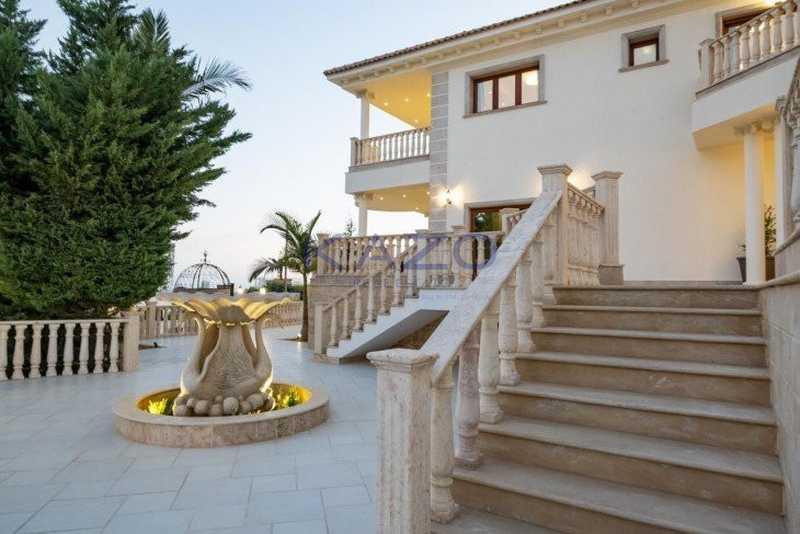 6-bedroom detached house for sale: https://www.bazaraki.com/adv/5787353_6-bedroom-detached-house-for-sale (www.bazaraki.com)